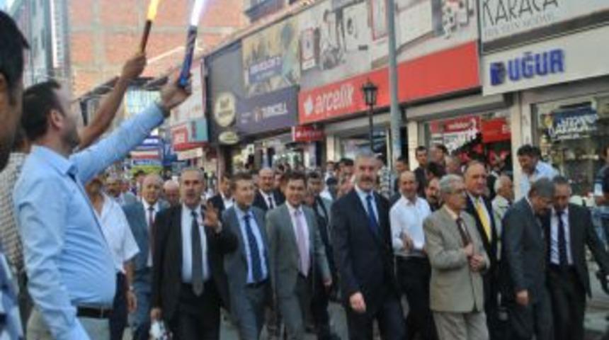 K&ouml;stekli: Almanlar Ahilik Kanunları Sayesinde Bug&uuml;nlere Geldi