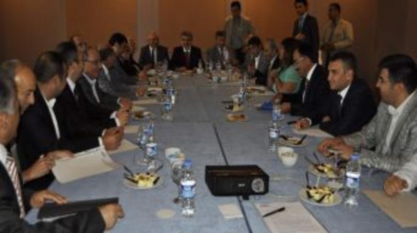 Enerji Ve Tabii Kaynaklar Bakanı Taner Yıldız: