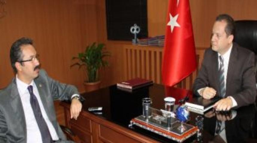 Milletvekili &Uuml;nal, Rekt&ouml;r Yarılga&ccedil;&rsquo;ı Ziyaret Etti