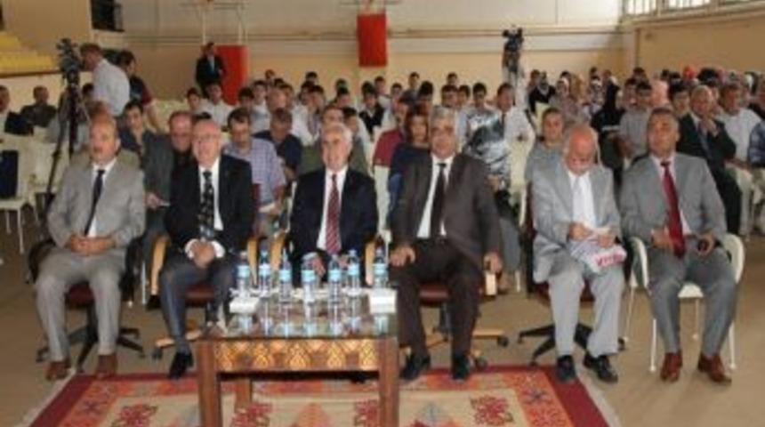 Beyler Ve Dervişler Oyunu İlgi İle İzlendi