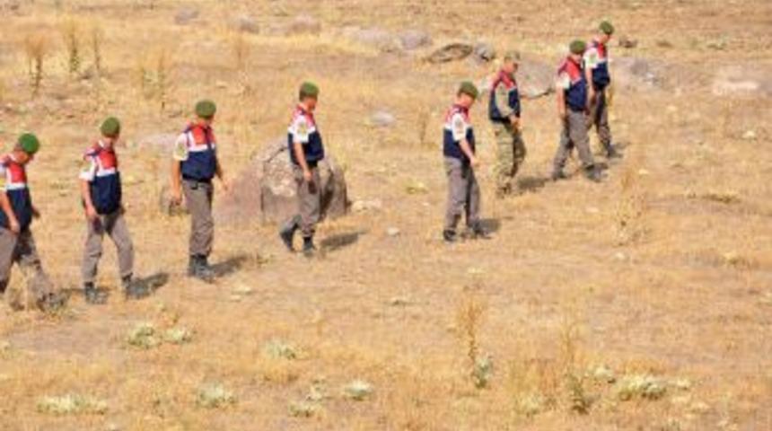 Arazide 80 El Bombası Bulundu