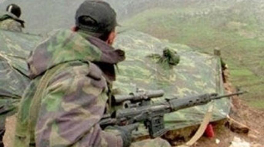 Muş'ta &ccedil;atışma; 1 şehit