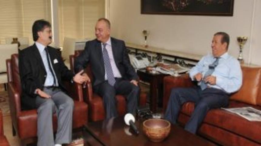 N&uuml;fus İl M&uuml;d&uuml;r&uuml; Alan'dan Başkan Erg&uuml;n'e Veda