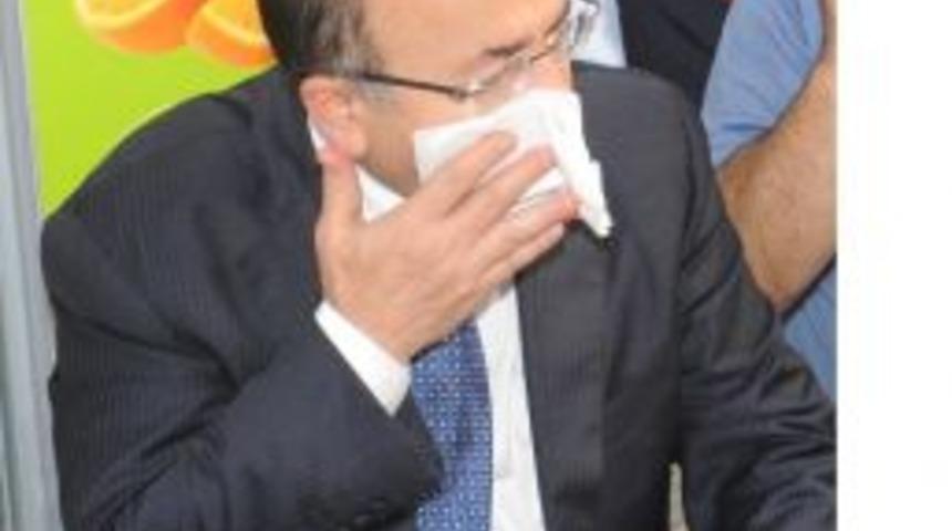 Trabzon Belediye Başkanı Gümrükçüoğlu'nun Gözyaşları