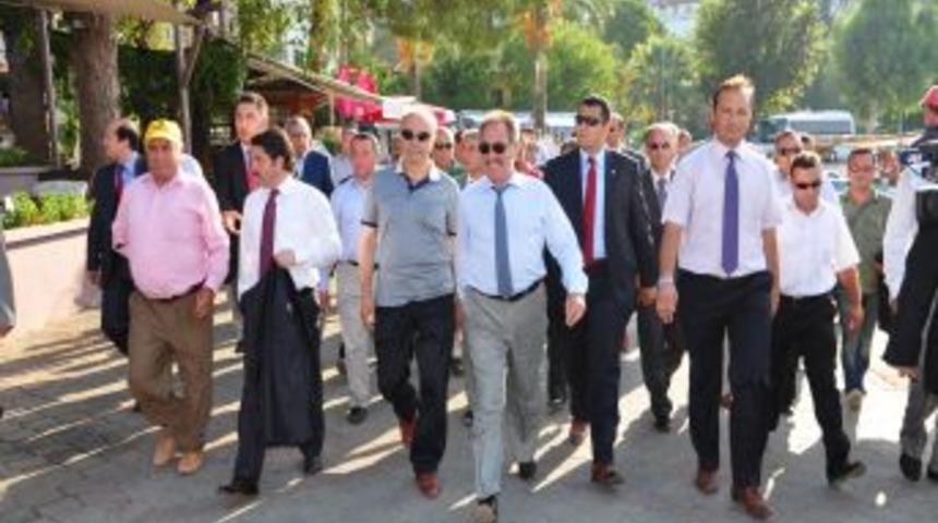 Ertuğrul G&uuml;nay: Avrupa'ya Giden Tarihi Eserler Tek Tek Geri Getirilecek