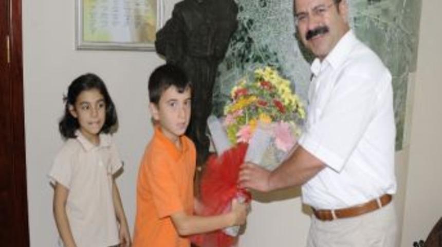 Minik &Ouml;ğrencilerden Belediyeye Ziyaret