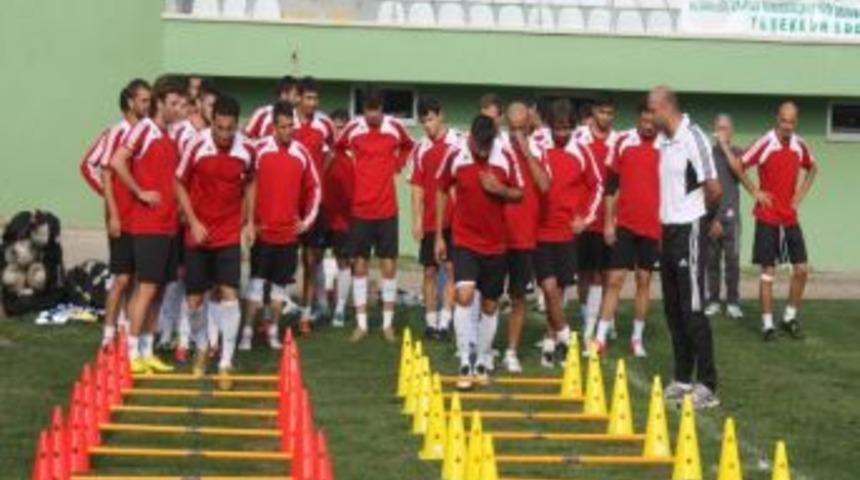 &Uuml;nyespor, Giresun&rsquo;a Bileniyor