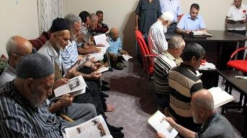 Camilere "okuma Salonu"