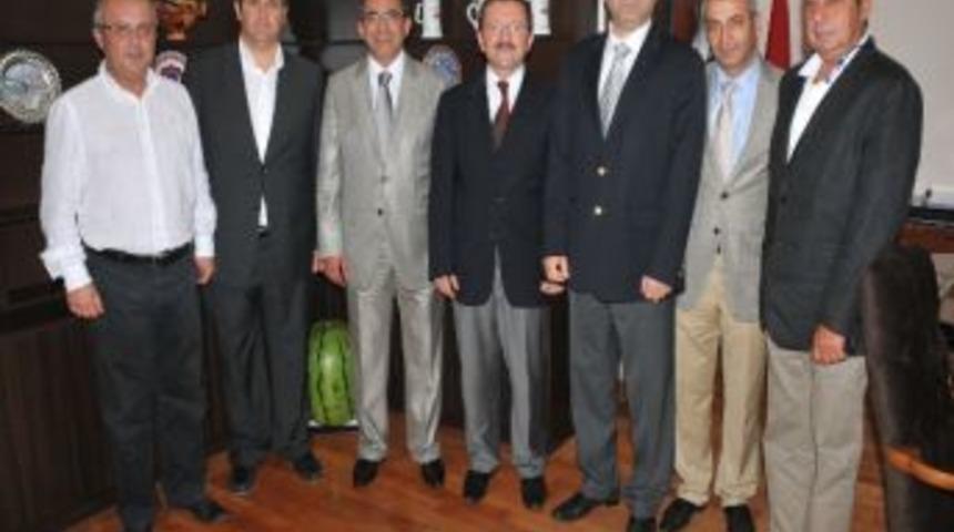 Atso Başkanı Budak&rsquo;tan &lsquo;antalya&rsquo; Kitapları