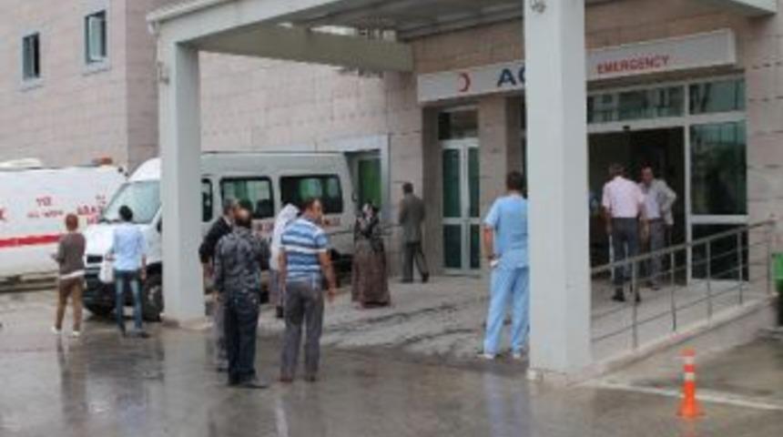 &Ouml;ğrenci Servisi Devrildi: 1 &Ouml;l&uuml;, 8 Yaralı