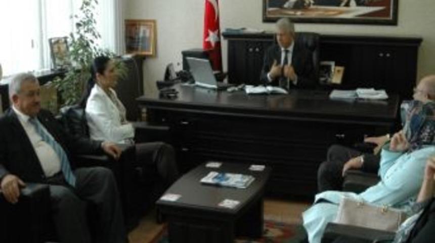 Ak Partili Yemiş&ccedil;i`den Milli Eğitim M&uuml;d&uuml;r&uuml; Bağlar`a Ziyaret