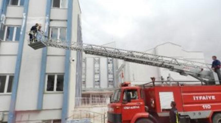 G&ouml;rele Devlet Hastanesi&rsquo;nde Yangın Tatbikatı