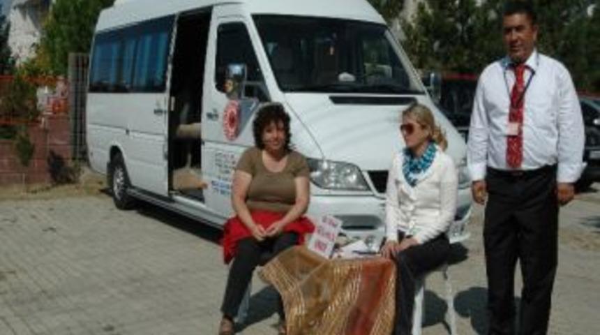 &Ouml;ğrenci Servisleri Kooperatifinden Okul &Ouml;nlerine Tanıtım Standı