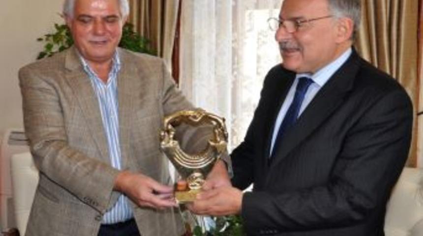 Haluk Ko&ccedil;: 'AYM'nin 4+4+4 Ile Ilgili Kararı Hukuki Değil Siyasidir'