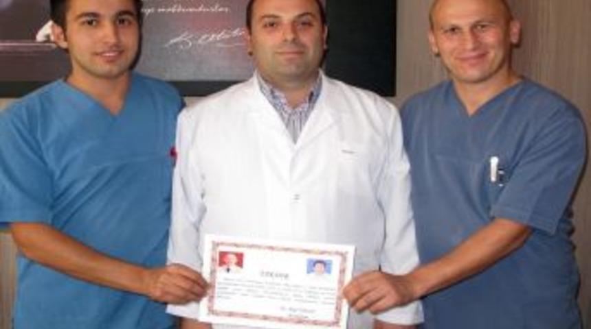 Tonya Devlet Hastanesi'nde Başarılı Personel &Ouml;d&uuml;llendirildi