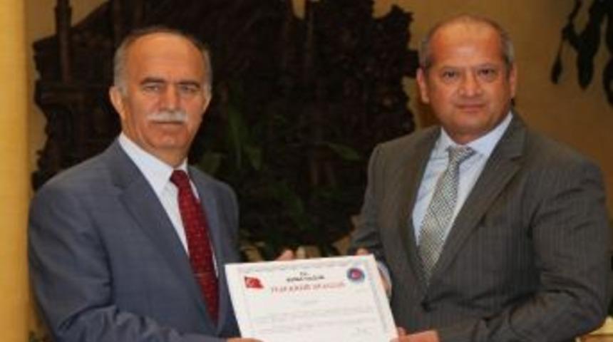 Tofaş Sokak &Ccedil;ocukları İ&ccedil;in 2 Minib&uuml;s Bağışladı