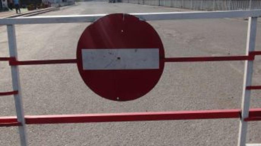 'Yıkılacak' Diye Kapatılan K&ouml;pr&uuml;, Yeniden Trafiğe A&ccedil;ılıyor