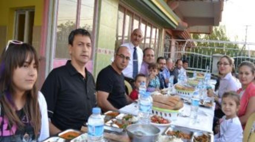 Gaziler Ve Protokol Yemekte Buluştu