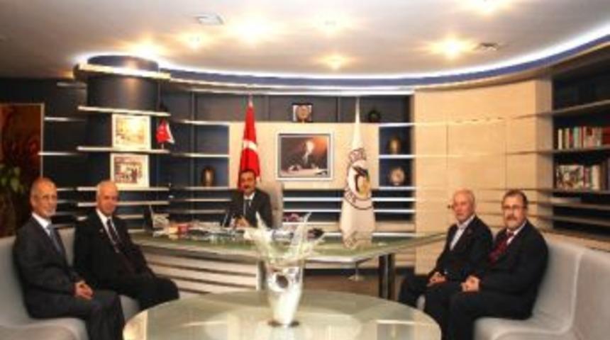 Eski Bakandan D&uuml;zce Belediyesine Ziyaret