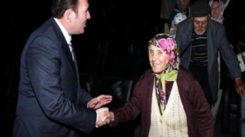 Maide Bolel Huzurevi Sakinlerine Eto'dan Sinema Keyfi