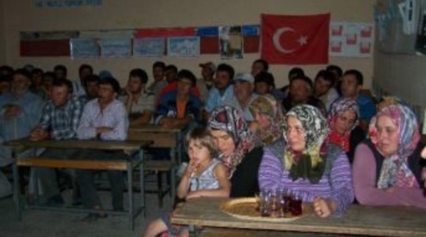 Gıda, Tarım Ve Hayvancılık İl M&uuml;d&uuml;r&uuml; &Ouml;ztiryaki, &Ccedil;ift&ccedil;ilerle Biraraya Geldi