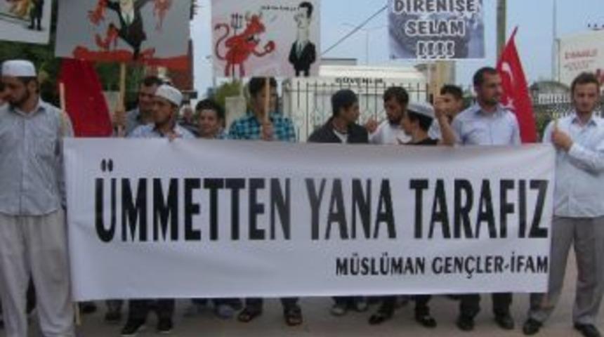 Suriyeli Vatandaşlara 10 Tır Dolusu Un Yardımı