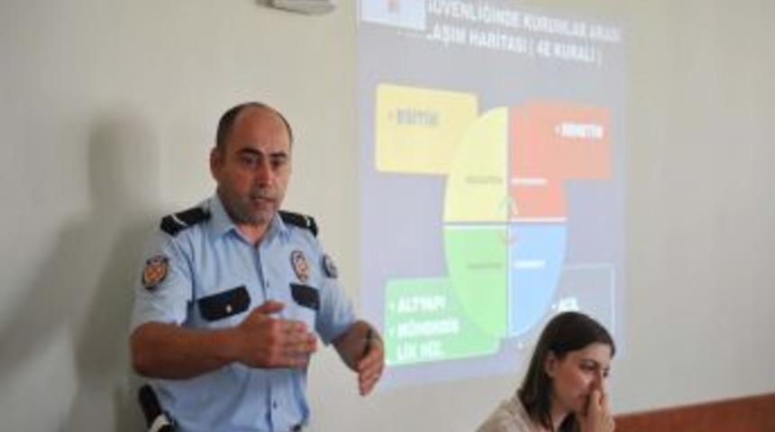 Altındağlı Kadınlara G&uuml;venli Trafik Semineri Verildi