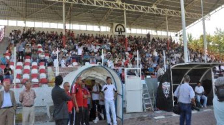 Somaspor Sezonu Manisa Belediyespor Galibiyetiyle A&ccedil;tı