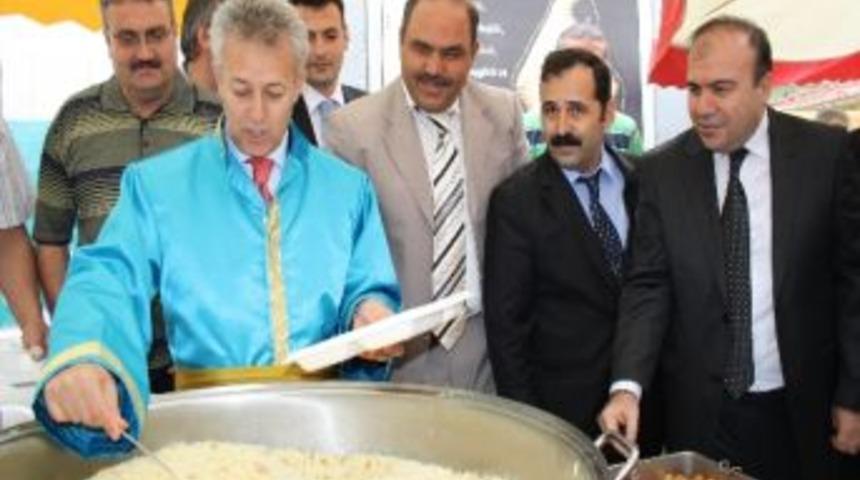 Vali Taşkesen, Kaftan Giydi