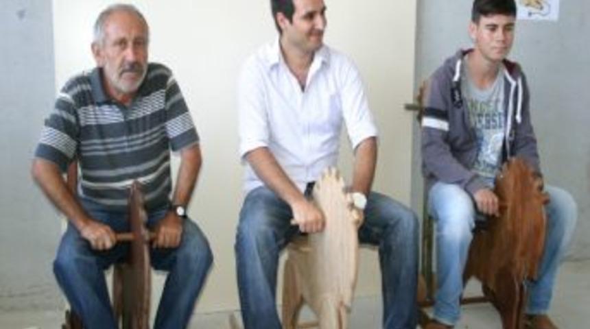 Tahta Oyuncak At&ouml;lyesinde Sertifika T&ouml;reni