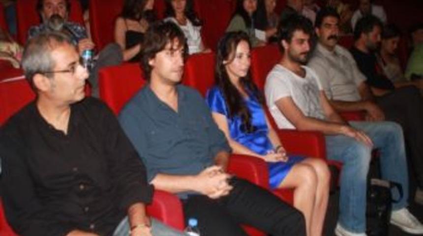 Selim Evci&rsquo;nin &lsquo;r&uuml;zgarlar&rsquo;ı Seyirciyle Buluştu