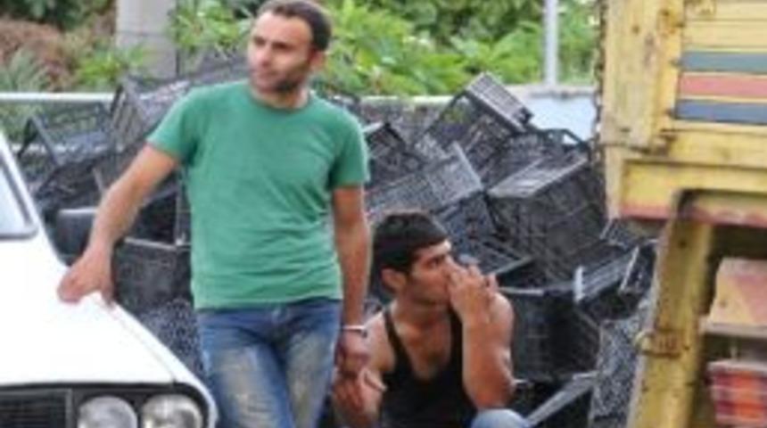 Alanya'da &Ccedil;ok Sayıda Ka&ccedil;ak Sigara Ele Ge&ccedil;irildi