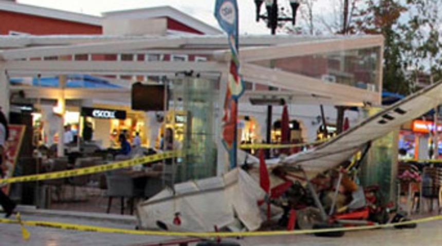 Plan&ouml;r alışveriş merkezine d&uuml;şt&uuml;