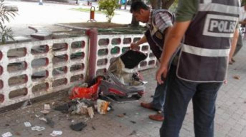 Kumluca'da Ş&uuml;pheli Valiz Paniği