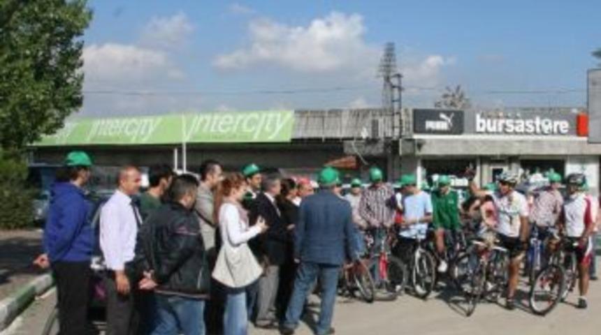 Pedallar Çevre Kirliliği İçin Çevrildi
