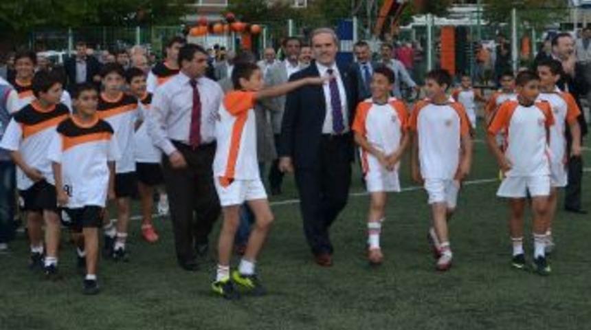 Amat&ouml;r Sporcular Sağlıklı Tesislere Kavuştu