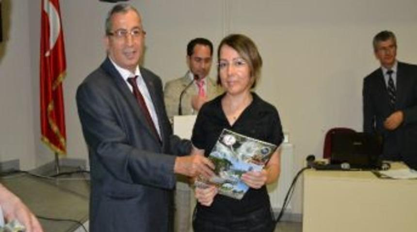 D&uuml;zce&rsquo;de &Ouml;ğretmenlere Drama Eğitimi