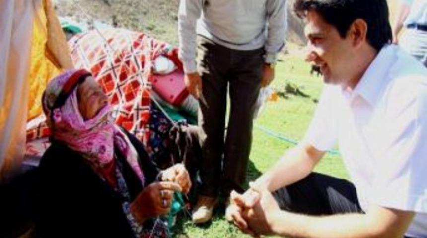 Bu K&ouml;y Tarihinde İlk Kez Kaymakam G&ouml;rd&uuml;