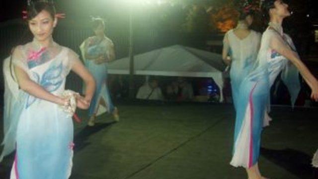 Çinli Akrobatlardan Muhteşem Gösteri