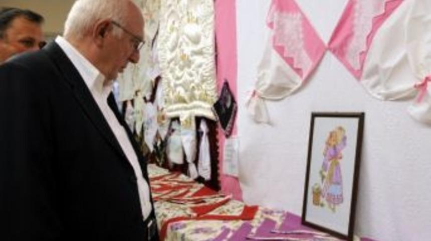 Aliağa Belediyesi Ve Halk Eğitim Merkezi İşbirliğinde A&ccedil;ılacak Kurslarda 38 Farklı Branşta Eğitim Verilecek