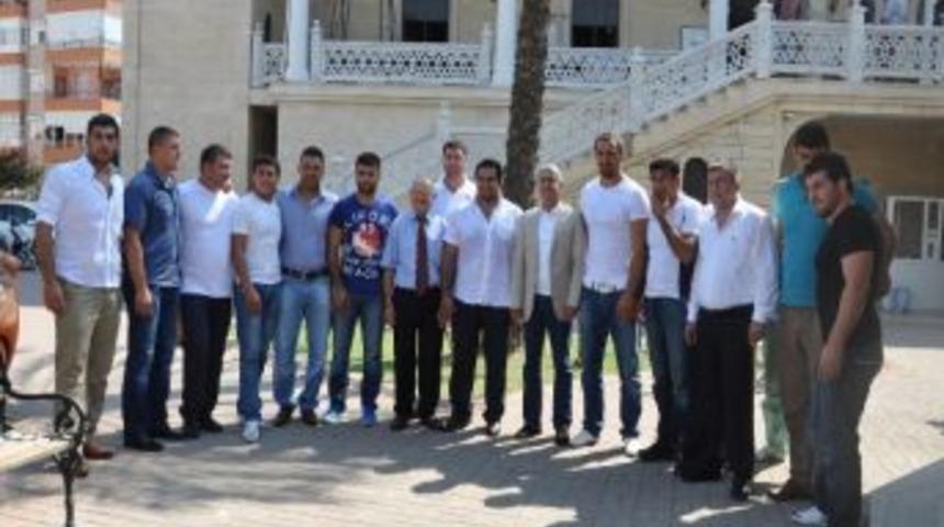 T&uuml;rkiye&rsquo;nin Başpehlivanları Manavgat&rsquo;a Geliyor