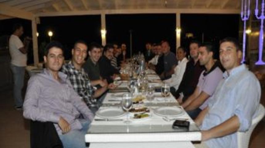 Başkan Altung&uuml;n Federasyon Kupası Hakemleri Ve Takımların Y&ouml;neticilerini Ağırladı