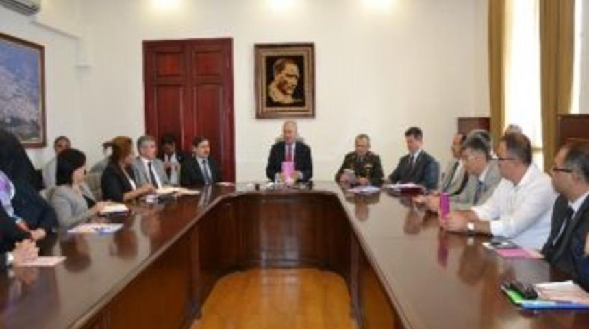 Vali Daş&ouml;z 'umutlar &Ccedil;i&ccedil;ek A&ccedil;sın' Projesini Tanıttı