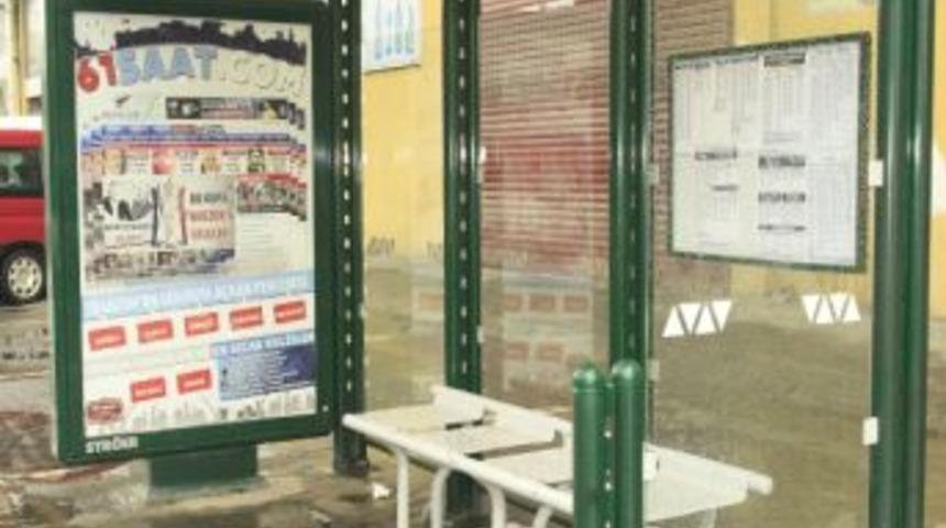 Trabzon&rsquo;da İlgi &Ccedil;eken Reklam Afişi