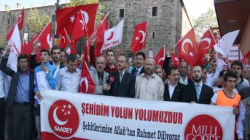 Şehitler I&ccedil;in Y&uuml;r&uuml;d&uuml;ler