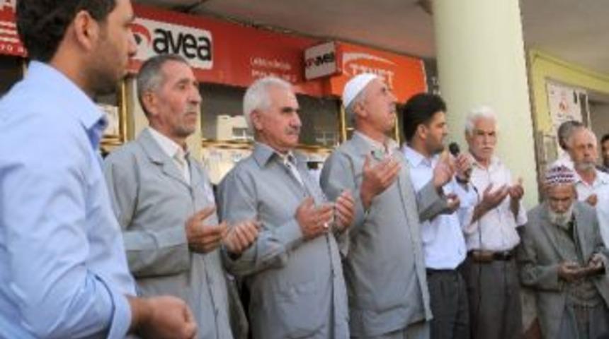 &Ccedil;elikhanlı Hacı Adayları Uğurlandı