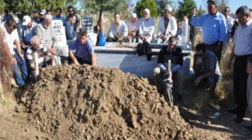 Polisin Vurduğu Merve Er&ccedil;etin Memleketinde Toprağa Verildi