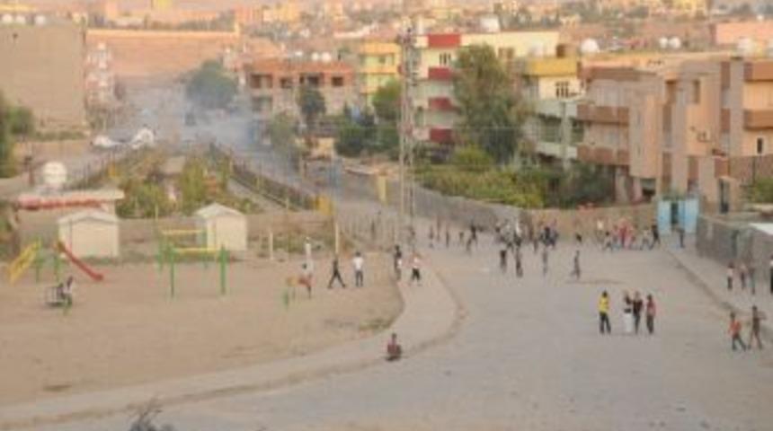 Kadınların İzinsiz Y&uuml;r&uuml;y&uuml;ş&uuml;ne Polis M&uuml;dahale Etti