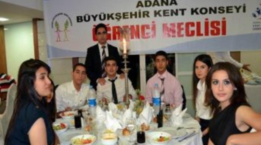 Adana Kent Konseyi &Ouml;ğrenci Meclisi&rsquo;nden 1. Yıl Yemeği