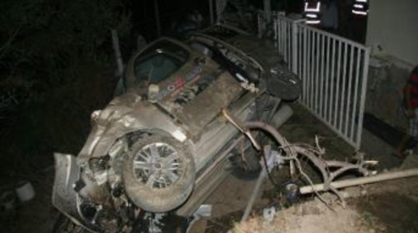 Siteden 15 Metre Aşağıya U&ccedil;an Bayan S&uuml;r&uuml;c&uuml; Ağır Yaralandı